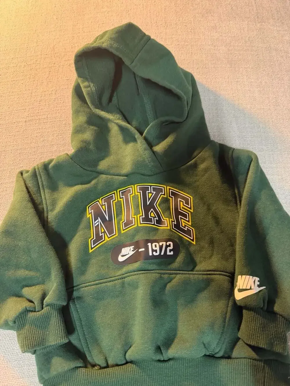 Nike 1972 Green Fleece Hoodie and Jogger Set Size 12M